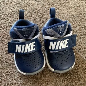 Nike shoes size 3